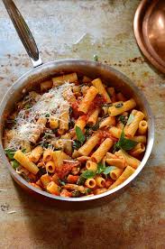 20 Minute Chicken And Spinach Pasta Easy Pasta Recipes Recipe Easy Pasta Recipes Spinach Pasta Recipes Iftar Recipes