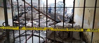 Kabar gembira bagi para pelaku umkm di indonesia yang belum dan sudah pernah. Pasar Campurdarat Terbakar Hebat 70 Persen Bangunan Hangus