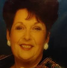 Carolyn Seibert's Instagram, Twitter & Facebook