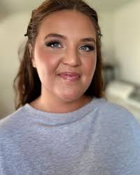 Kaitlyn House (@thehouseofstylehairsalon) • Instagram ဓာတ်ပုံများနှင့်  ဗီဒီယိုများ