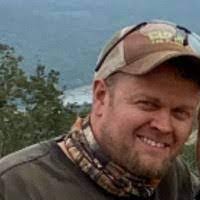 Derek Sisson's Instagram, Twitter & Facebook