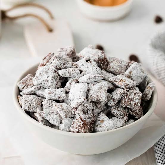 Puppy Chow (Muddy Buddies)