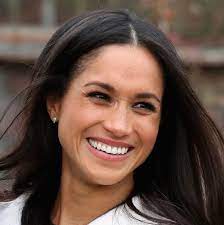 Prince harry and meghan markle announced they were stepping down as members of the royal family clearing up rumours about what the split would involve, the clarification read: Meghan Markle Dieses Parfum Tragt Sie Zur Hochzeit Brigitte De