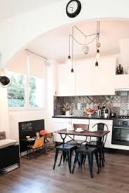 Appart Paris Porte Des Lilas 50 M2 Avec Terrasse Petite Salle A Manger Appartement Idee Amenagement Cuisine
