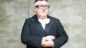 Albert elbaz was born in casablanca, morocco in 1961. Alber Elbaz S Digital Luxury Label Is Finally Here Mille
