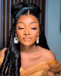 Photo by Nafisa Idris-Bello•Jos Makeup Artist•Best MakeupArtist in Jos  (@uzozasignature) · May 3, 2023