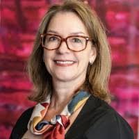 Jennifer Hackett's Instagram, Twitter & Facebook