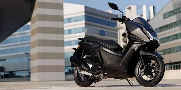 Motosiklet Dünyasında Yeni Bir Oyuncu: 125cc Scooter'lar Neden Bu Kadar Gözde?
