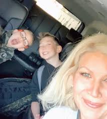 I'm pausing to take note & remember all the things that matter the most! I  know exactly why I work so hard and the people that come first. I am  enormously grateful