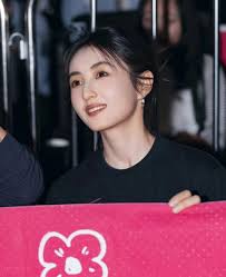 北京这一天，张子枫高级脸，刘涛韵味十足，蒋梦婕美黑妆吓到我了-腾讯新闻