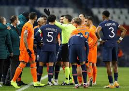 O psg consegue feito incrível e avança para as semi finais. Liga Dos Campeoes Jogo Entre Psg X Istanbul E Reagendado Apos Ato De Racismo Do 4Âº Arbitro Jovem Pan
