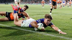 Tammy hembrow's ex reece hawkins has confirmed he's secretly tied the knot with his pregnant fiancee london goheen. Nrl News 2021 New Zealand Warriors Reece Walsh Inspires Team To Victory Over Wests Tigers