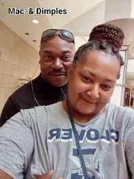 Make pictures look more Christmas like?