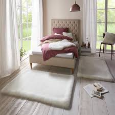 Bettumrandung teppich gehort zu sammlungen und sie konnen bettumrandung laufer teppich muster modern turkis grau weiss lauferset 3 tlg grosse2mal. Weicher Kunstfell Teppich Bettumrandung Superior Uni White Cremeweiss 2x 90x140 Cm Teppich Boss
