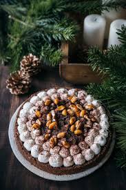 Banoffee Pie Aux Cacahuetes Caramelisees Plus Une Miette Dans L Assiette