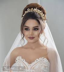 شاهدي أجمل تسريحات العرايس في صيف 2020 Bride Hairstyles Bridal Makeup Style Wedding Hairstyles