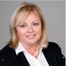 Elizabeth Nemeth (@LnemethNemeth)