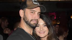 Sam DeRosa MARRIES beau Shane Carlyle! Singer ties the knot with partner of  9 years in romantic Massachusetts outdoor ceremony