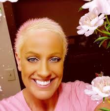 Michelle Reis updated her profile picture.