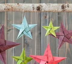 Hiasan dinding kamar dari origami jual produk stiker. Hiasan Dinding Berbentuk Bintang Dari Kertas Origami Yang Digantung Sakti Desain