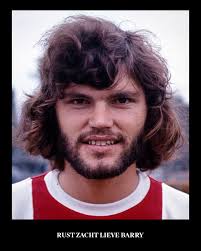 Een clublegende is verloren gegaan. Barry, voor altijd in ons hart. ♥️  𝘽𝙖𝙧𝙧𝙮 𝙃𝙪𝙡𝙨𝙝𝙤𝙛𝙛. * 30 september 1946 ✞ 16 februari 2020