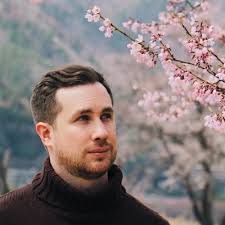 Tori Hoffman's Instagram, Twitter & Facebook