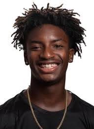 Agatha Addo's Instagram, Twitter & Facebook