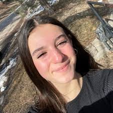 Jayne Dimick's Instagram, Twitter & Facebook