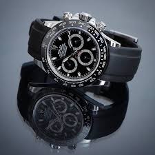 These watches are lightweight and often measure distance, so cyclists and. Repost The Everest Black Rubber Strap On The Ceramic Daytona Is Just Rendering Us Speechl Stylish Watches Men Luxury Watches For Men Beautiful Mens Watches