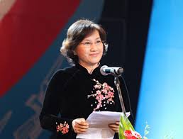 Cây kim tiền là loài cây cảnh dễ trồng, dễ chăm sóc lại ít sâu bệnh. Ba Nguyá»…n Thá»‹ Kim Ngan Trá»Ÿ Thanh Ná»¯ Chá»§ Tá»‹ch Quá»'c Há»™i Ä'áº§u Tien Thtpct