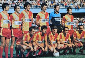Mustafa denizli kimdir nereli kaç yaşında? Ayaktakiler Oturanlar Galatasaray 1983 1984