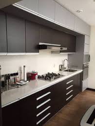 Este es uno de los diseños de cocinas más comunes, especialmente en pequeños apartamentos. 400 Ideas De Disenos De Cocinas En 2020 Diseno De Cocina Cocinas Disenos De Unas