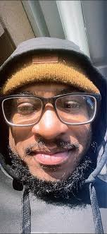 What cars or SUVs are for sale between 1000 and 1400 dollars?