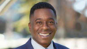 Jonathan Lowe — Anchor