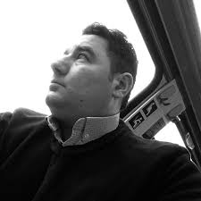 Die Bahnstrecke zwischen Meckenbeuren und Tettnang. Der Bahnhof Tettnang  und der Bahnhof Meckenbeuren. Auf der Seite vergessene-bahnen.de sieht man  nochmal die alte Strecke. Auf dem Letzten Bild sieht man den Kreisverkehr wo