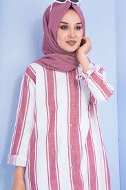 Pazarium Com Tr Adli Kullanicinin Tesettur Tunik Modelleri Panosundaki Pin Moda Stilleri Moda Triko