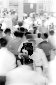 Black And White Crowd Photography House Of Falling Leaves Black And White Photographs Photo Black And White Pictures