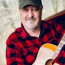 Gary Hannan's Instagram, Twitter & Facebook