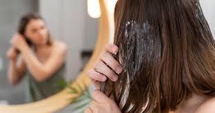 12 Homemade Hair Masks For Hair Growth & Thickness