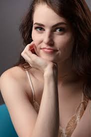 Visual Narratives: 25 Remarkable People