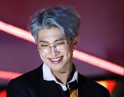 Stream Twice 39x B-sides playlist