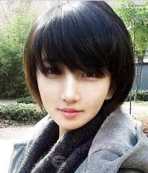Straight shag with short bangs. 71 Insanely Gorgeous Hairstyles With Bangs