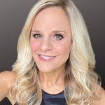 Kristy Apple's Instagram, Twitter & Facebook