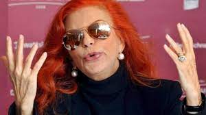 Parliamo della grandissima milva, alias artistico di maria ilva biolcati che già da qualche anno si è ritirata dalle scene musicali. Milva Oggi Eta Altezza Peso Nome Vero Ex Marito Amori Figlia E Malattia