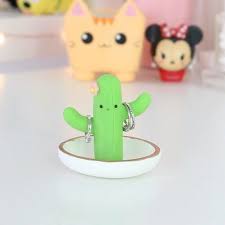 Kin posted a video to the playlist diy home projects — with amy tangerine. Cactus Jewelry Holder Complete Tutorial Is Up On My Youtube Link In Bio Another New Youtube Video Went Up To Schmuckhalter Diy Modelliermasse Diy Ringhalter
