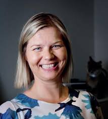 Kunnskapsminister guri melby og regjeringen la nylig fram en ny skolereform, og selv om noen av forslagene har gode poenger, så er det andre forslag som gjør meg frustrert. Mot Kunnskapsminister Guri Melby I Portettet Issuu