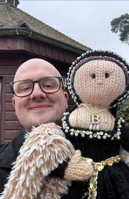 Can we take a moment to admire the extraordinary attention to detail in the  costuming for #WolfHall from the incredible designer Joanna Eatwell? A  flawless interpretation of Jane Seymour's bonnet and gown