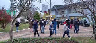Alguns simuladores mostram que há possibilidade de acumulo de neve e ocorrências não só na serra. Cq5qdwegb9lijm