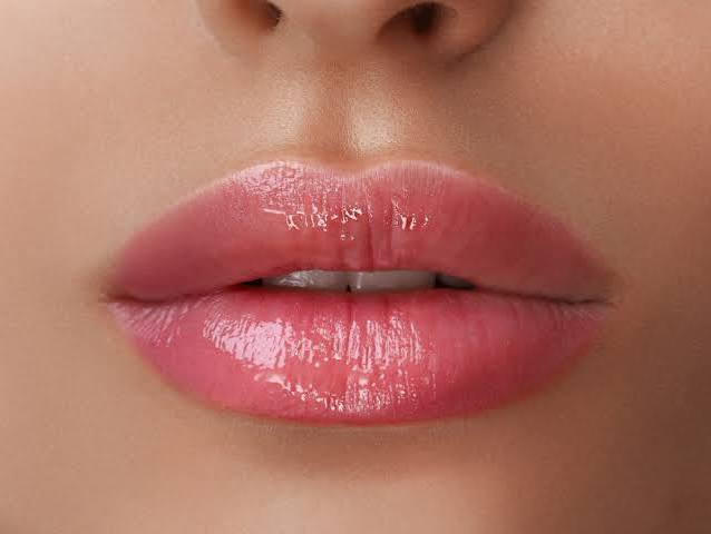 PufferLip™ balsam cosmetic pentru buze
