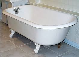 The single slipper tub has one end of the bathtub which sweeps up. Bathtub Wikipedia